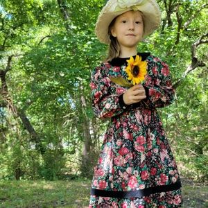 Vintage Saxs Fall - Winter Dress By: Sylvia Whyte *Warm Long Sleeve Tulle Lined